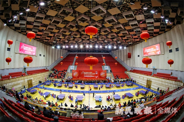 上海市乒乓球协会、闵行区体育局、虹口区体育局承办
